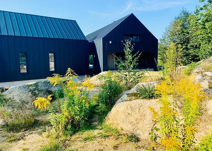 Karkonosze. Tuz Nad Ziemia. Villa Staniszow