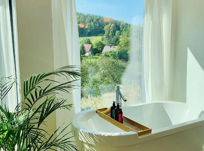 Karkonosze. Tuz Nad Ziemia. Villa *